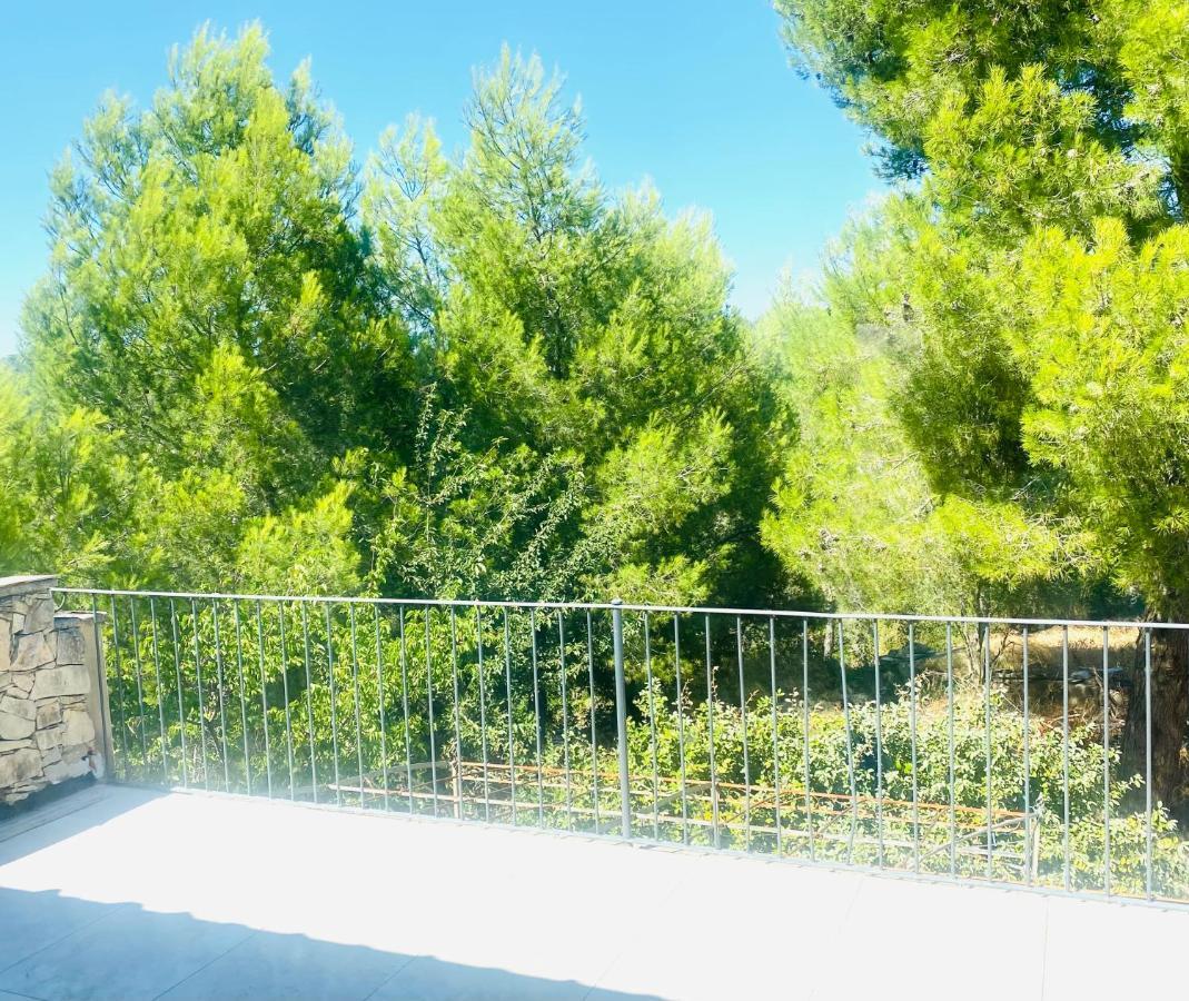 Villa Nimes Nîmes Exterior foto